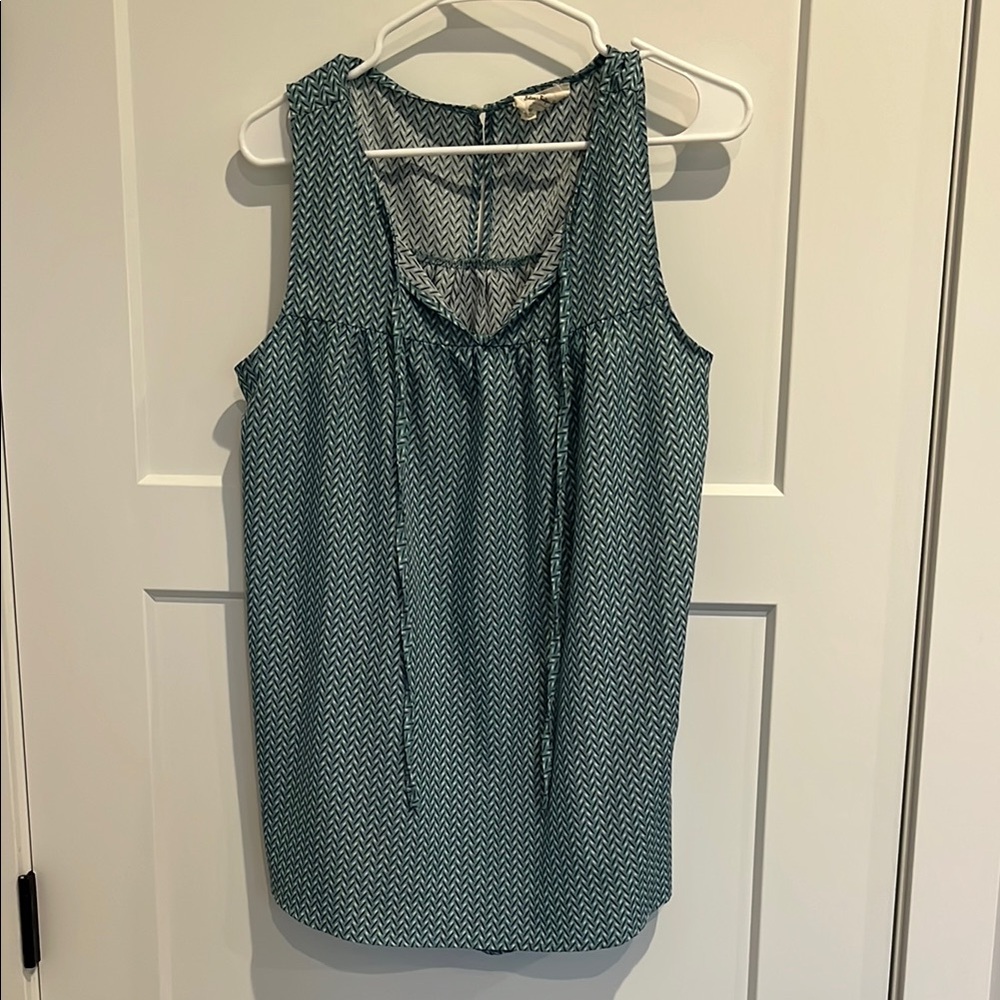 Betsey’s Boutique - Chevron Patterned Sleeveless Top